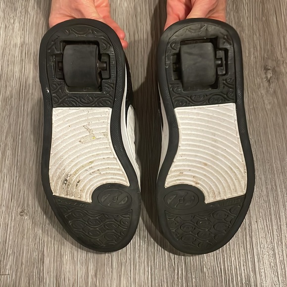 Heelys - Picture 2 of 2